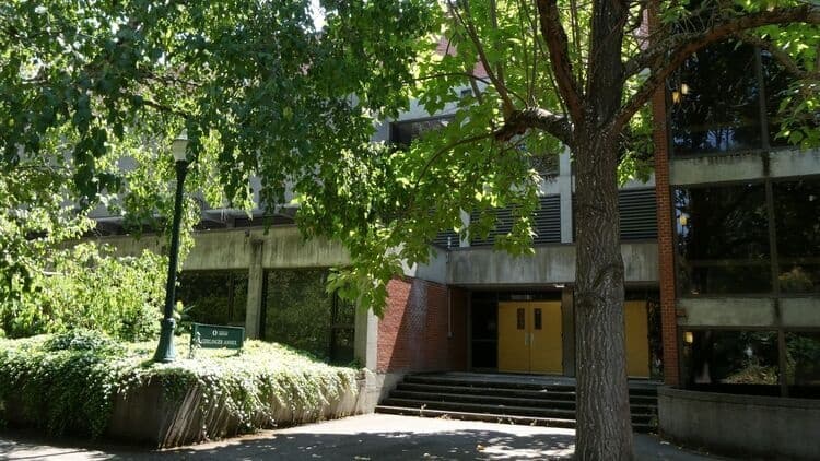 SOMD Undergraduate Orientation: Dance at Gerlinger Annex