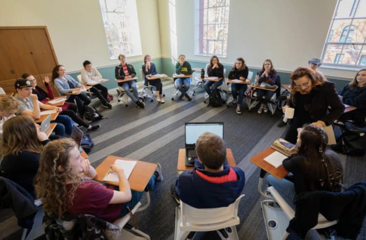 First-Year Interest Group (FIG) Welcome Meetings at Various Locations